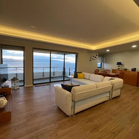דירה Azorean Sunset Loft 1